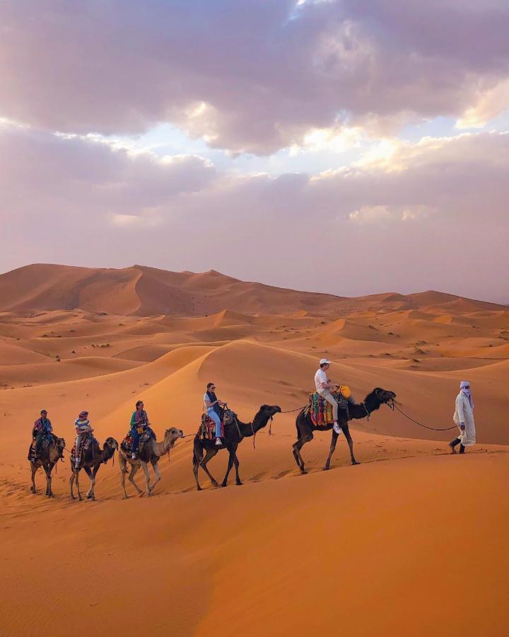 Merzouga Traditional Tents With Heating Hotel Exterior photo