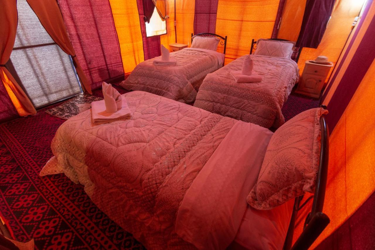 Merzouga Traditional Tents With Heating Hotel Exterior photo